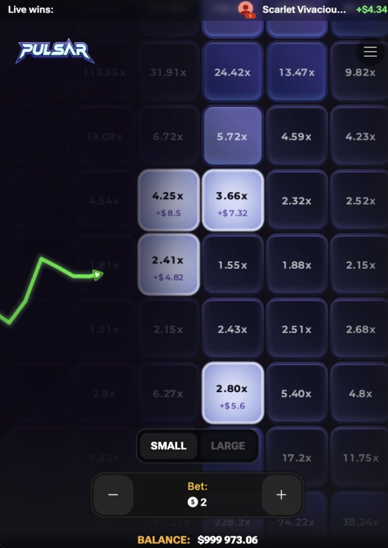 Pulsar app free bonus: мобилен екран с три избрани полета и бутони SMALL и LARGE